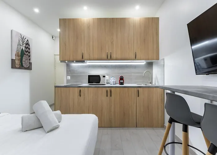 De Charme Au Coeur Des Batignolles